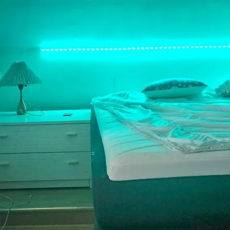 Lejlighed Viehaettaevae Boheemi Puutalo *